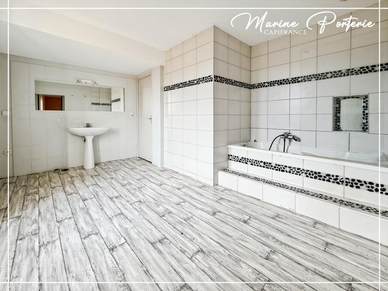 Maison en pierre - 155 m² - 5 pièces