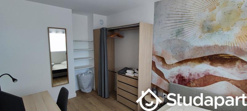 Chambre - 10 m² - 1 pièce