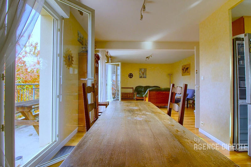 Appartement - 95 m² - 5 pièces