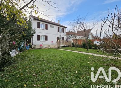 Maison - 147 m² - 5 pièces