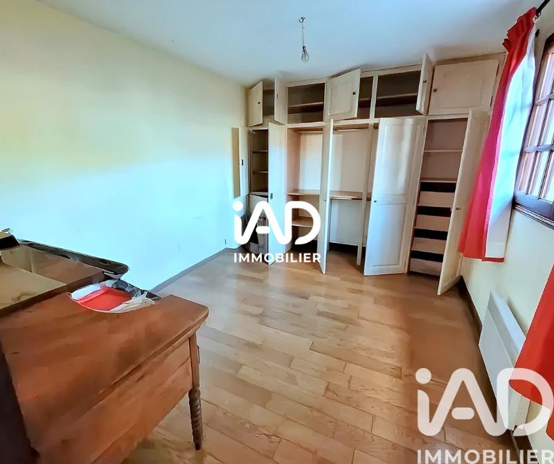 Maison - 239 m² - 10 pièces