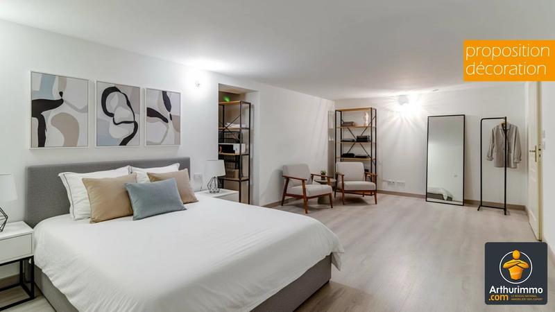 Appartement - 160 m² - 5 pièces