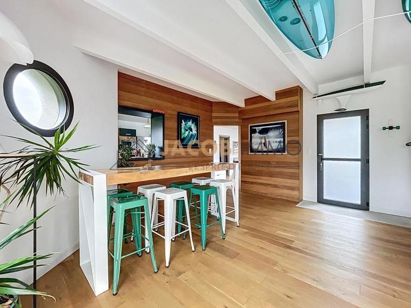 Maison - 173 m² - 8 pièces