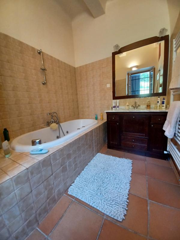 Maison - 204 m² - 7 pièces