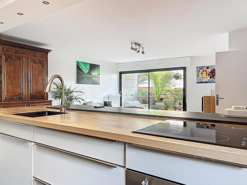 Appartement - 85 m² - 3 pièces