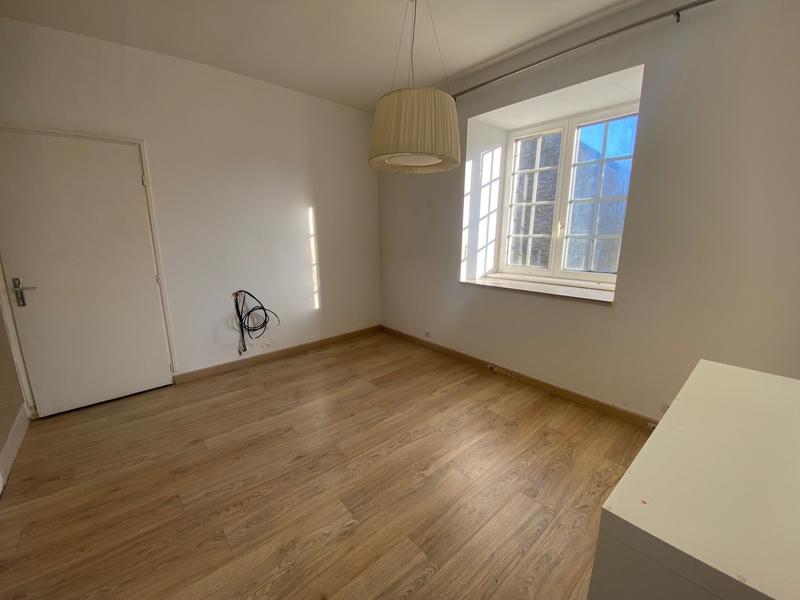 Maison ancienne - 222 m² - 7 pièces