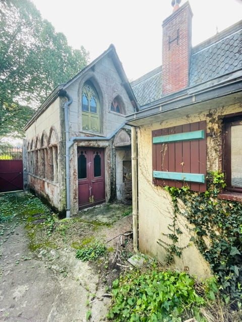 Maison - 200 m² - 7 pièces