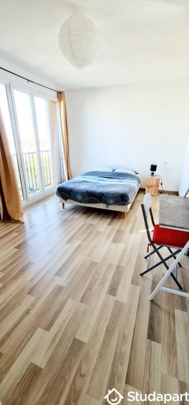 Chambre - 13 m² - 1 pièce