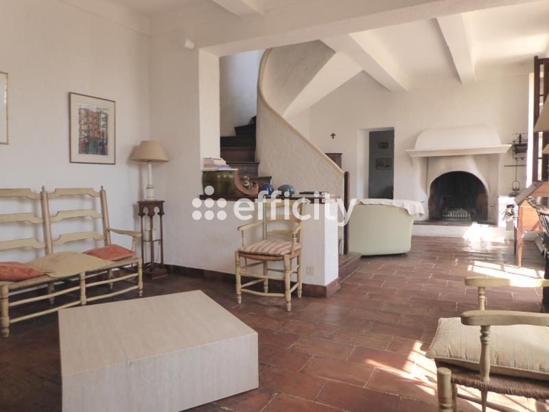 Maison - 180 m² - 6 pièces