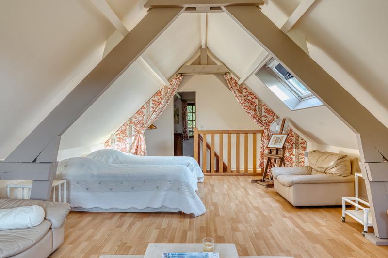 Maison - 268 m² - 8 pièces