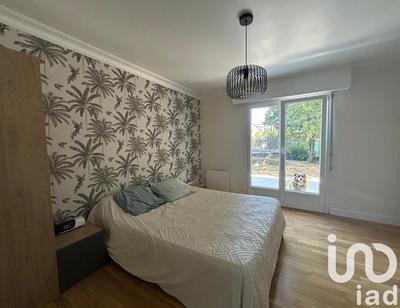 Maison - 182 m² - 8 pièces