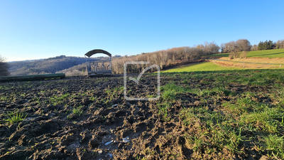 Terrain - 1 572 m²