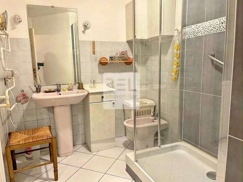 Appartement - 76 m² - 3 pièces