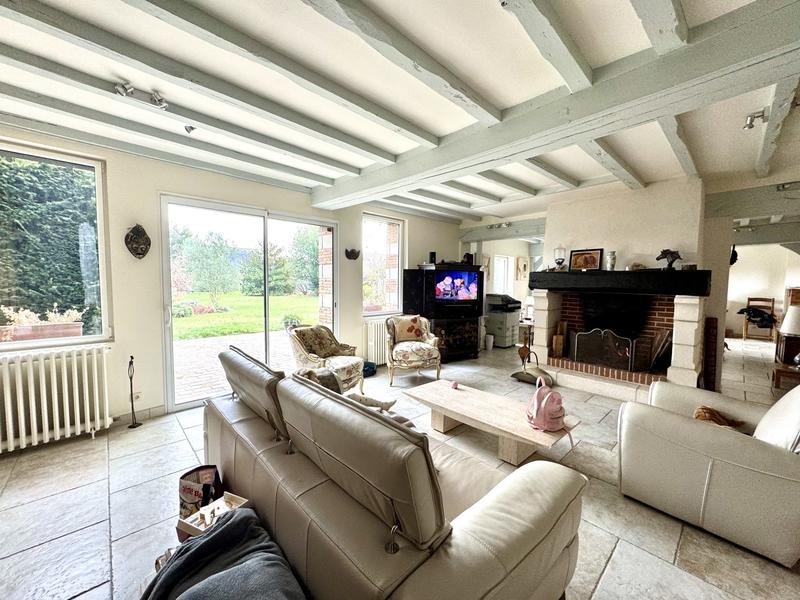 Maison - 230 m² - 8 pièces