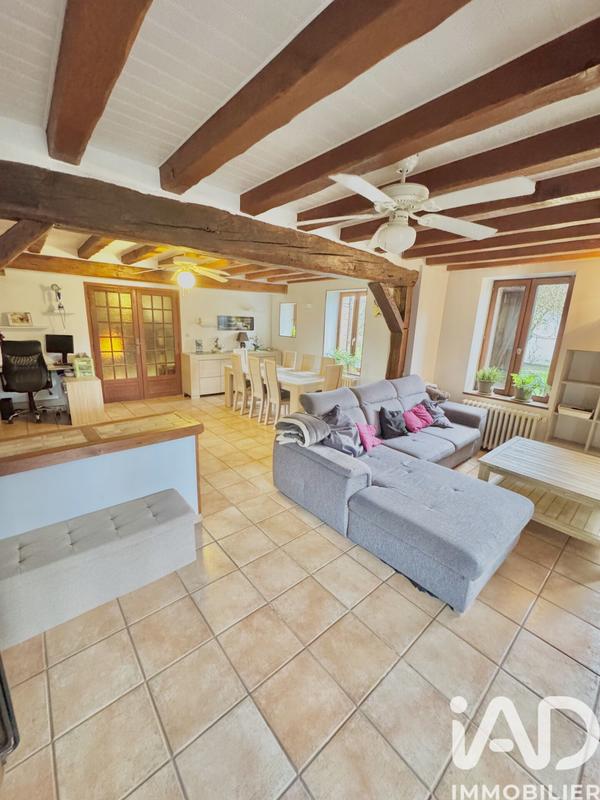 Maison - 213 m² - 8 pièces