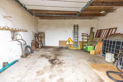 Maison - 330 m² - 9 pièces