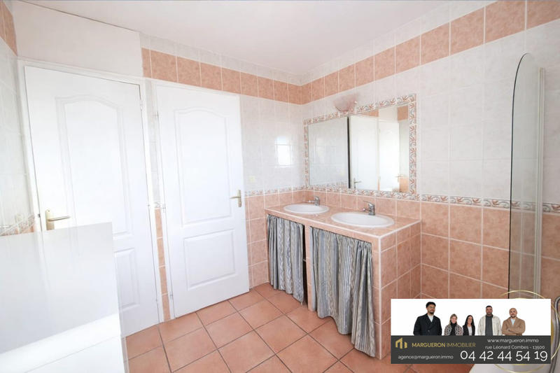 Maison traditionnelle - 107 m² - 4 pièces