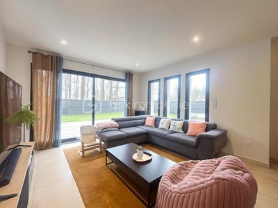 Maison - 140 m² - 6 pièces