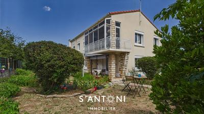 Maison - 145 m² - 6 pièces