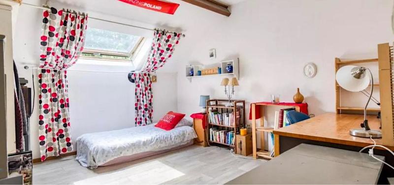 Maison - 220 m² - 9 pièces