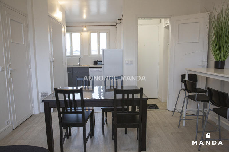 Chambre - 9 m² - 4 pièces