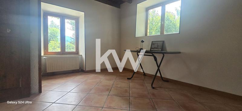 Maison - 150 m² - 5 pièces