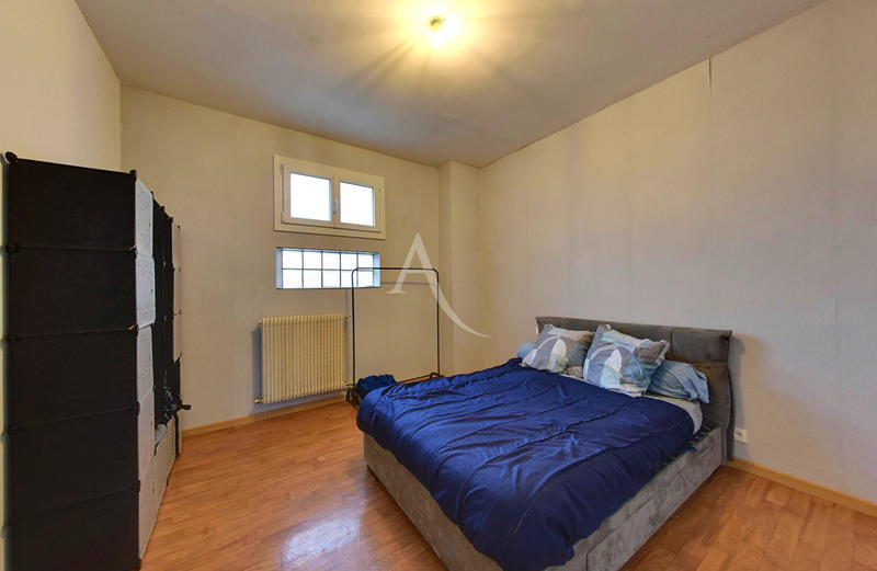 Immeuble - 10 pièces