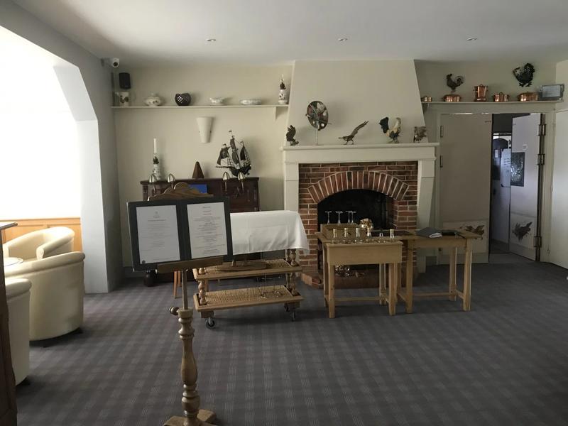 Magasins - 706 m² - 16 pièces