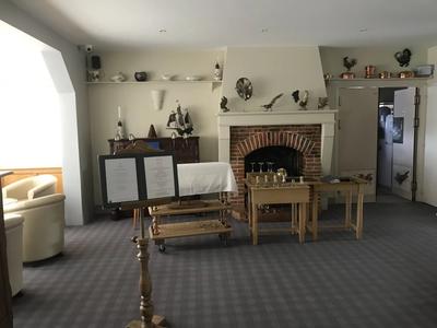 Magasins - 706 m² - 16 pièces