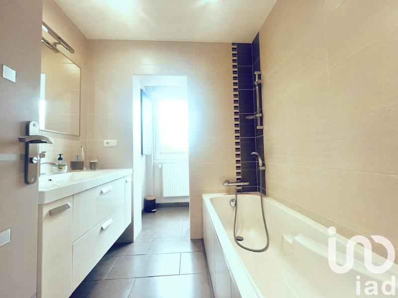 Appartement - 92 m² - 4 pièces