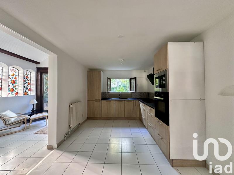 Maison - 121 m² - 6 pièces