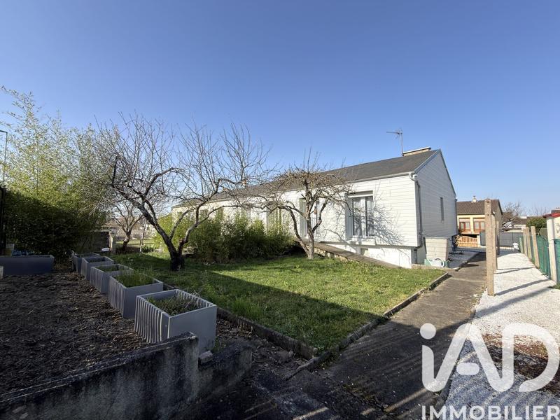 Maison - 107 m² - 6 pièces