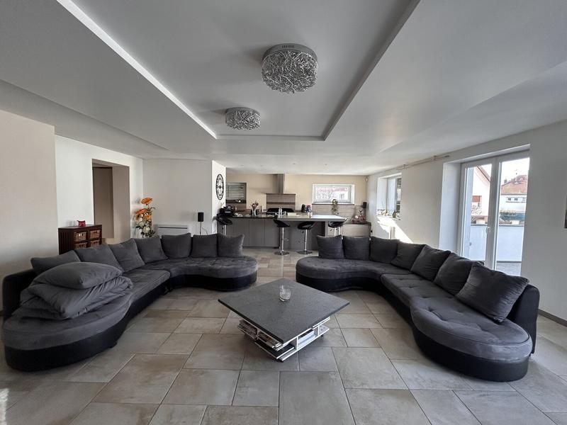 Maison contemporaine - 191 m² - 5 pièces