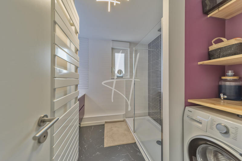 Appartement - 84 m² - 5 pièces