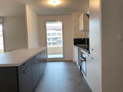 Appartement - 75 m² - 2 pièces