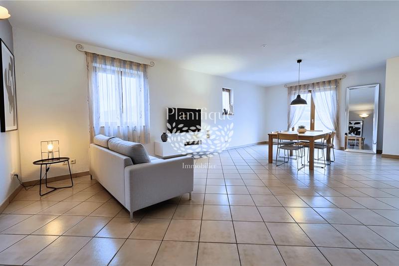 Appartement - 97 m² - 4 pièces