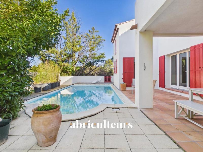 Maison ancienne - 170 m² - 7 pièces