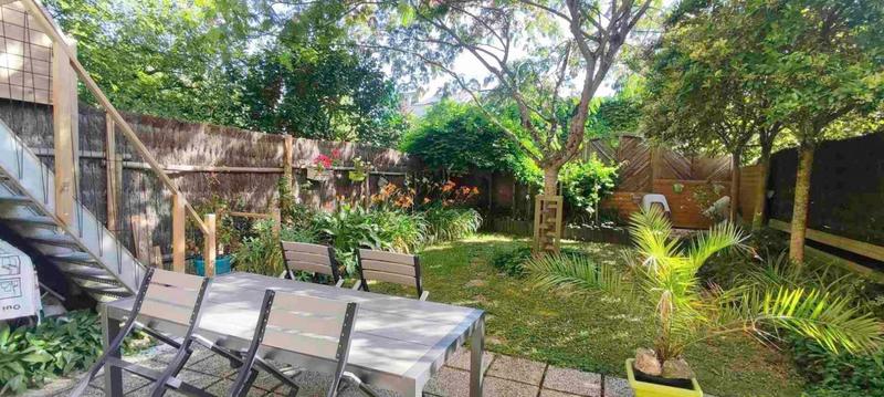 Maison - 202 m² - 8 pièces