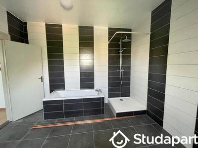 Chambre - 13 m² - 1 pièce