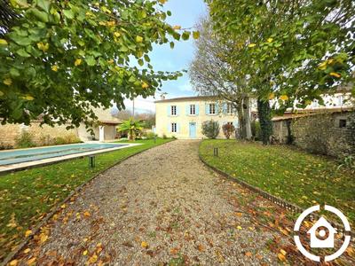 Maison - 155 m² - 6 pièces