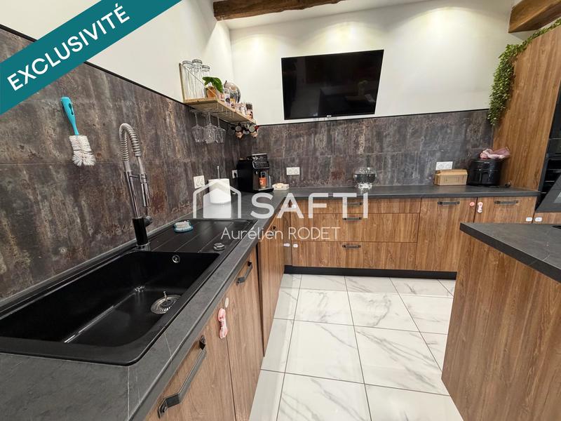 Maison - 180 m² - 5 pièces