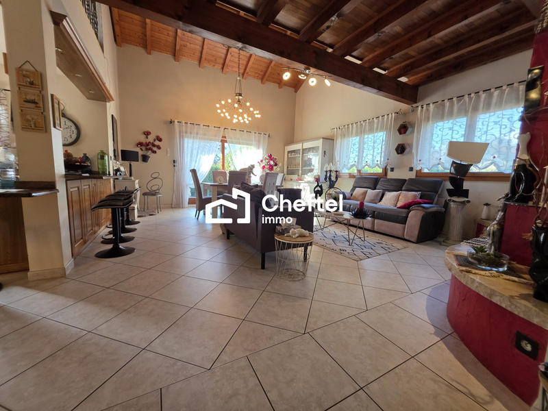 Maison - 197 m² - 6 pièces