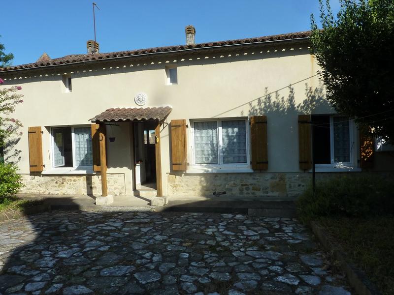 Maison - 90 m² - 3 pièces