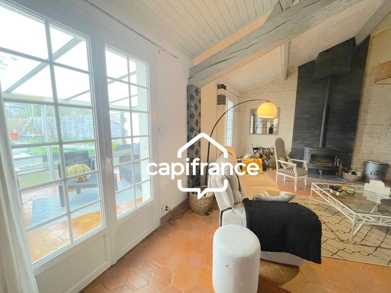 Maison - 181 m² - 9 pièces