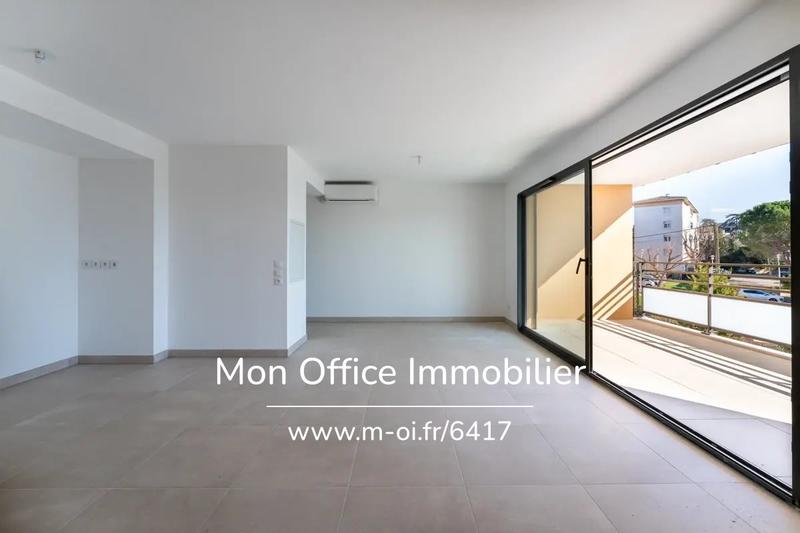 Appartement - 79 m² - 4 pièces