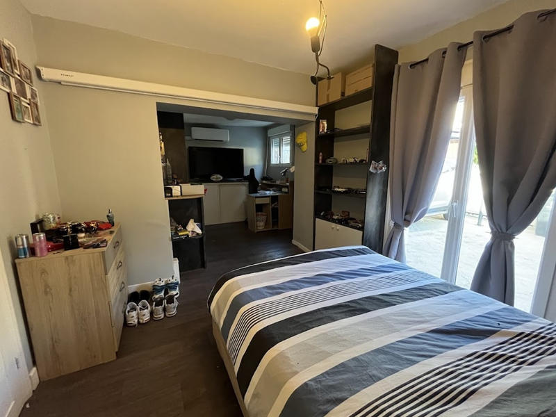 Maison - 220 m² - 9 pièces