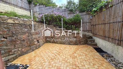 Maison - 70 m² - 4 pièces