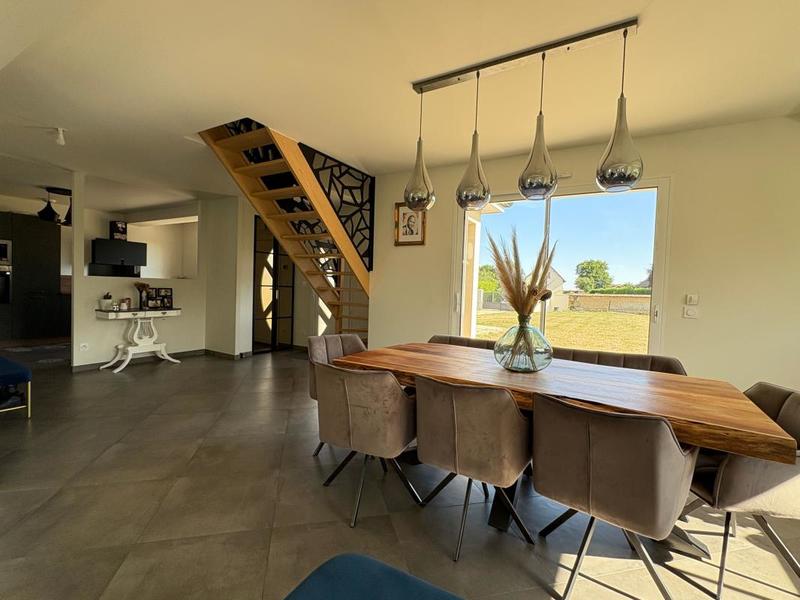 Maison - 135 m² - 5 pièces