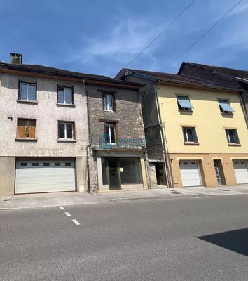 Maison - 266 m² - 12 pièces