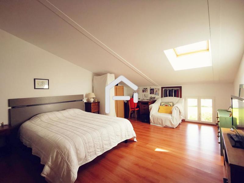 Corps de ferme - 160 m² - 4 pièces